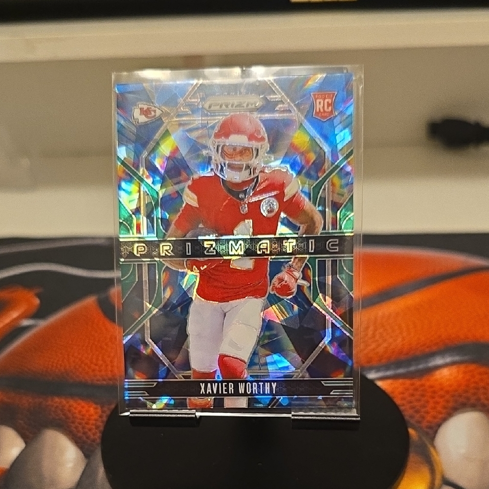 2024 PANINI PRIZM PRIZMATIC 14 XAVIER WORTHY GREEN ICE MINT
